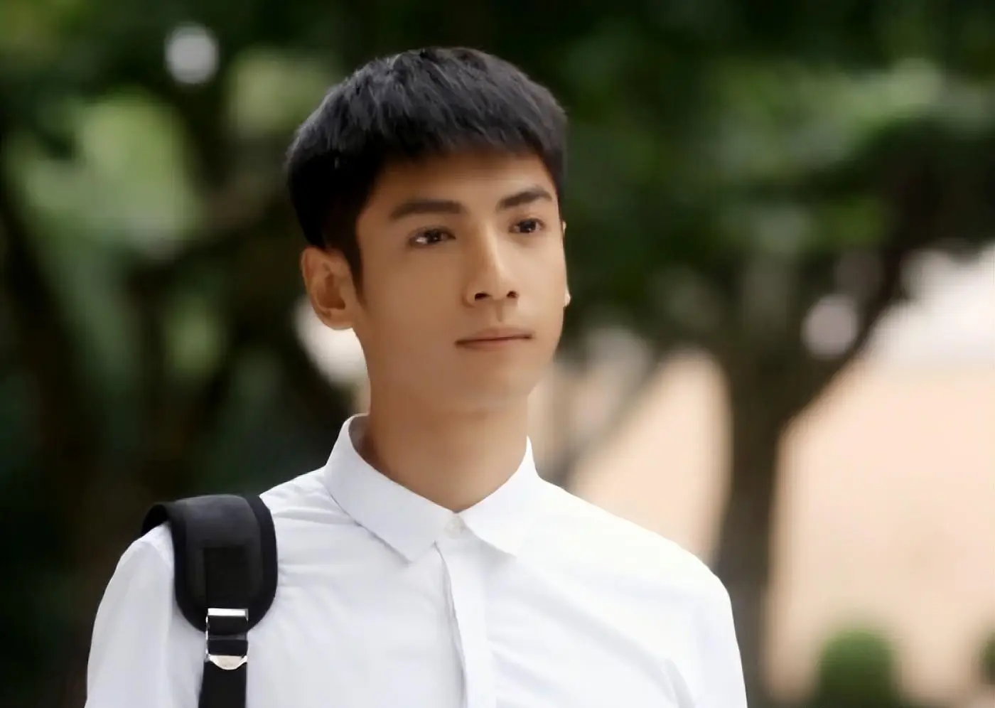 娱乐圈长得很像的明星_长得丑身材好明星_身材好的女明星