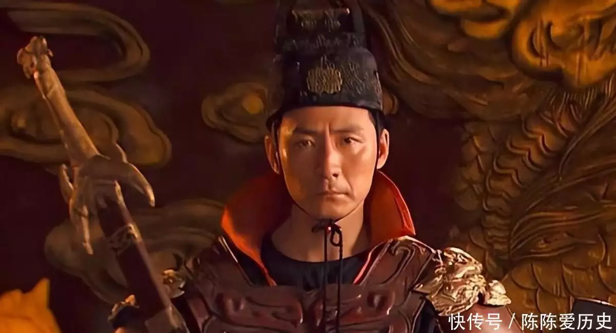 神探狄仁杰2在线观看_神探狄仁杰千牛卫右威卫谁更厉害_唐朝最反常一幕皇帝2000保镖打赢了硬仗