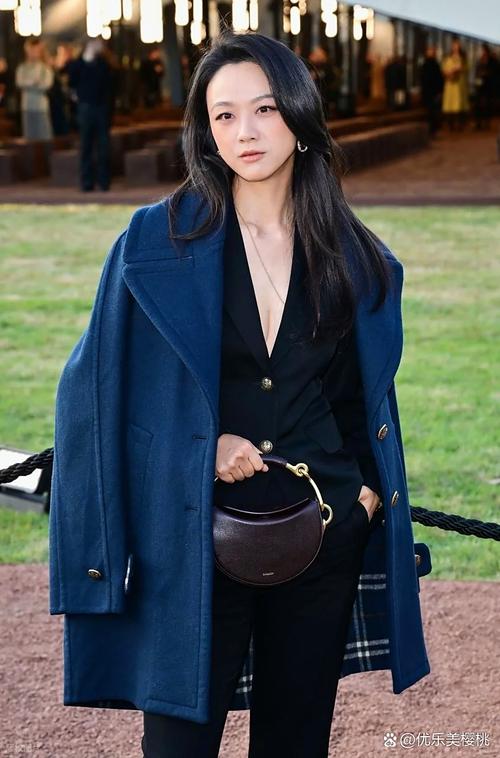 中性西装写真_中性西装  女明星_中性风女生西装