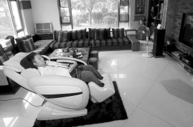 变形计韩安冉在线观看_变形计魏程 十年蜕变 送餐创业